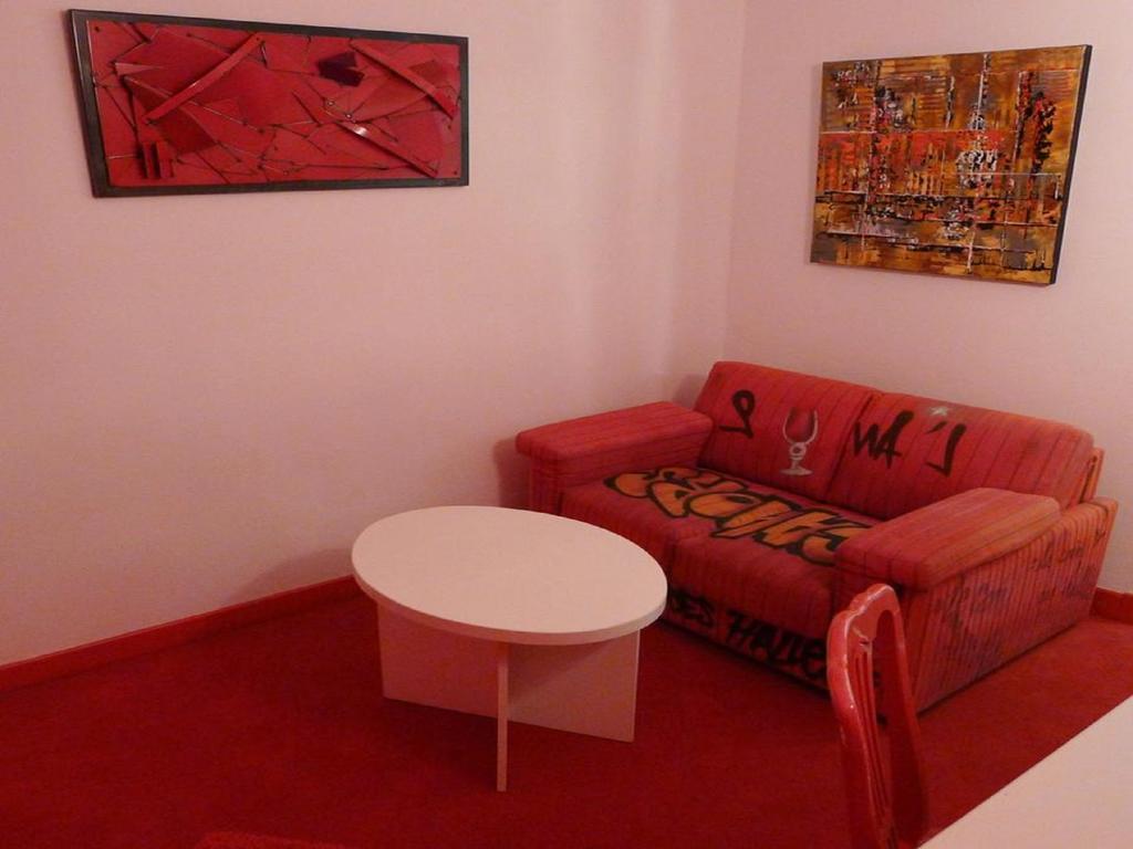Hotel Le Coin Des Halles Cahors Ngoại thất bức ảnh